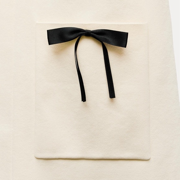 🦋 Bloggers Favorite🦋 Zara Knit Mini Dress With Contrasting Bows - Picture 5 of 7